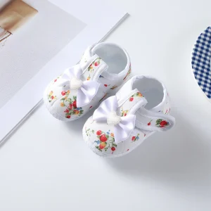 Cute Floral Patterned Baby Flats for Newborn Girls to Start Walking in Style