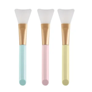 Professional Soft Silicone Face Brush for Applying Facial Masks and Skin Care Products with Easy Cleaning and High Temperature Resistance