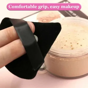 Washable Triangle Velvet Face Powder Puff Makeup Tool for Natural Face Contour and Highlighting