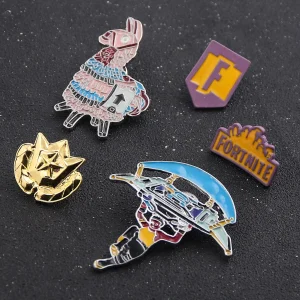 Fortnite Enamel Pin Badge – Cute Alpaca Parachute Metal Keychain Pendant Gift for Men and Women